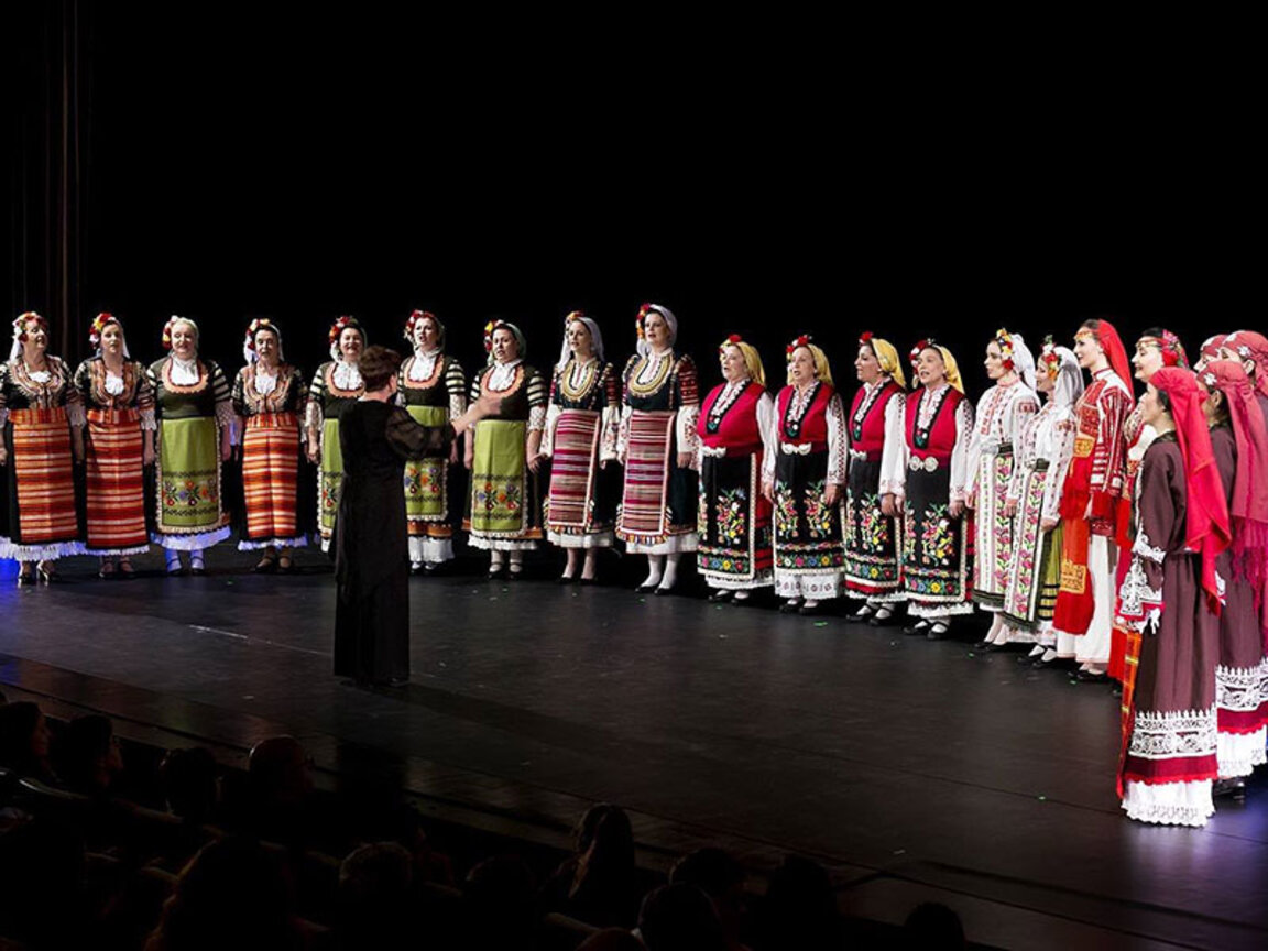 Женски вокален ансамбъл „Мистерията на българските гласове“