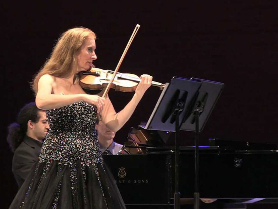 Елмира Дърварова