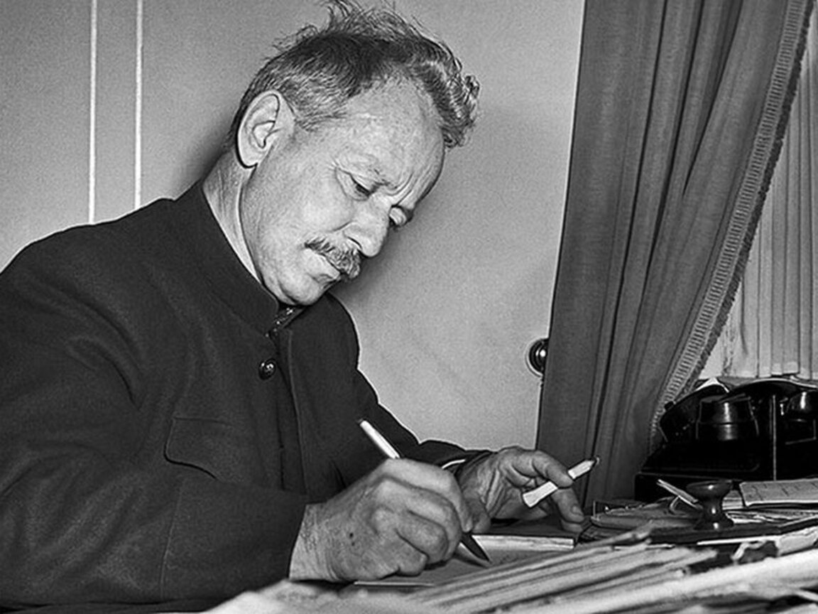 Михаил Шолохов