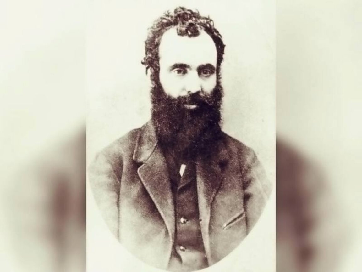 Любен Каравелов