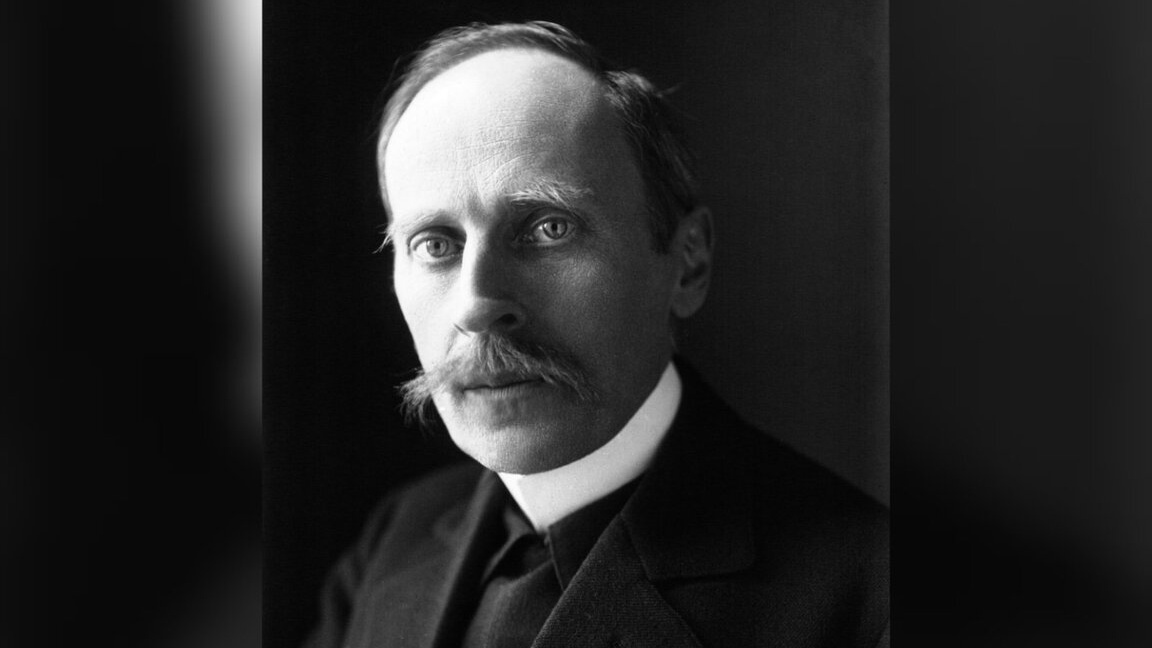 Гласът на нобелистите: Ромен Ролан...