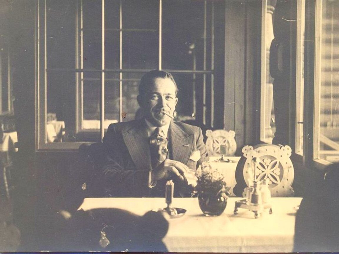 Аспарух Лешников