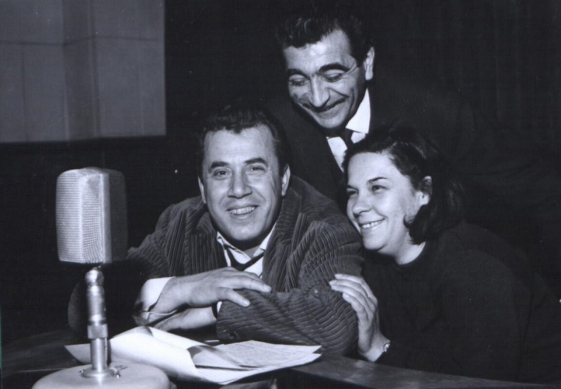 Георги Калоянчев, Стоянка Мутафова и Георги Парцалев по време на запис за Радиотеатъра