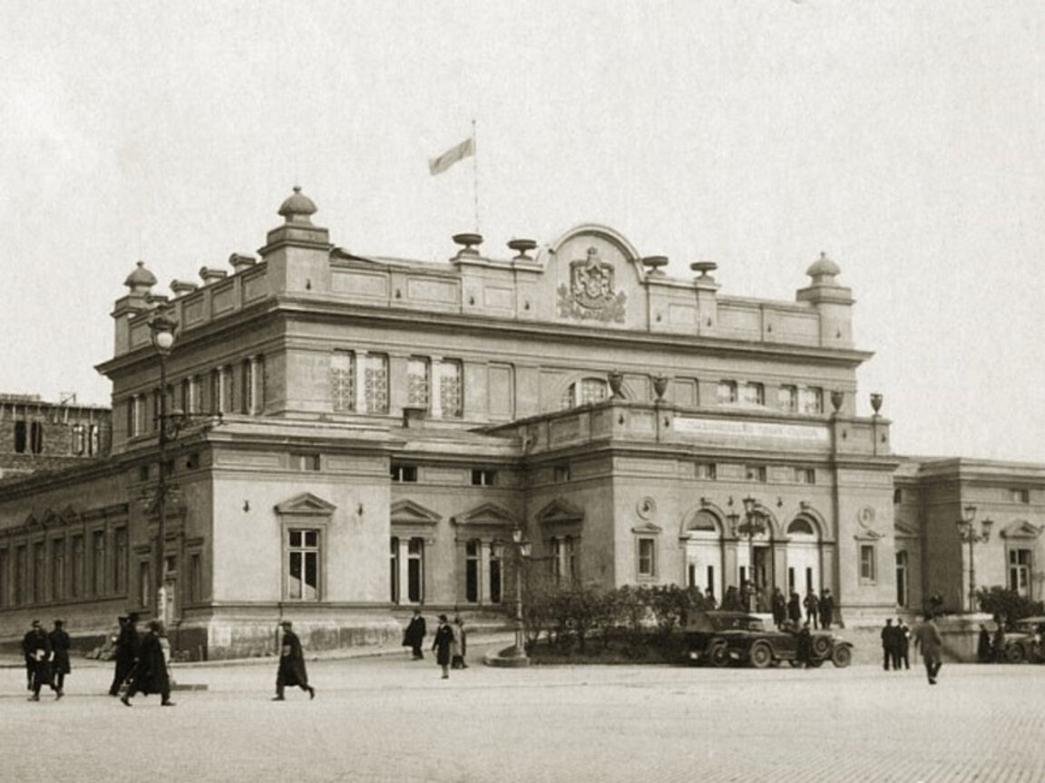 Сградата на Народното събрание, 1925 г.