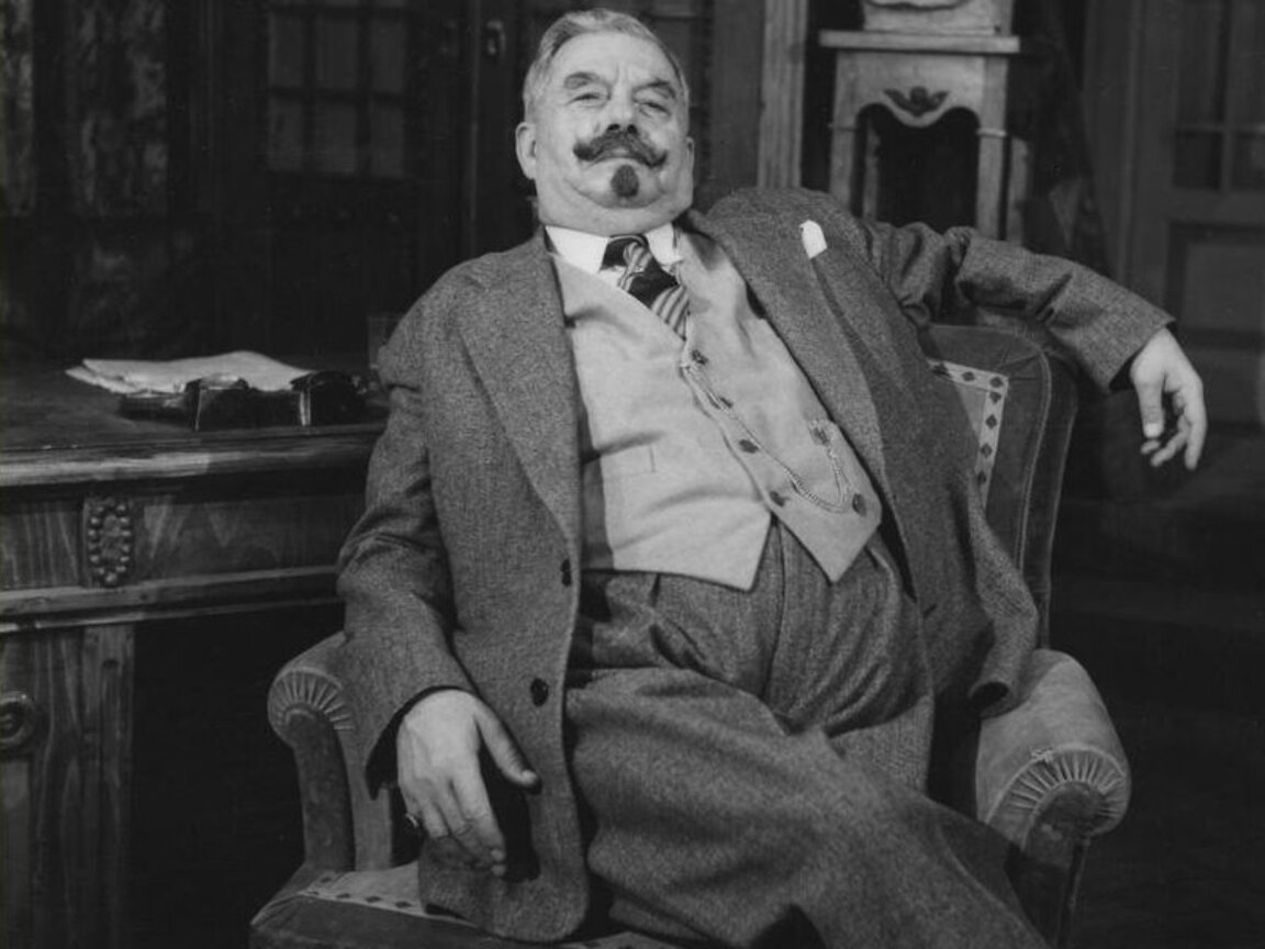 Петко Атанасов в ролята на Големанов в едноименната пиеса на Ст. Л. Костов