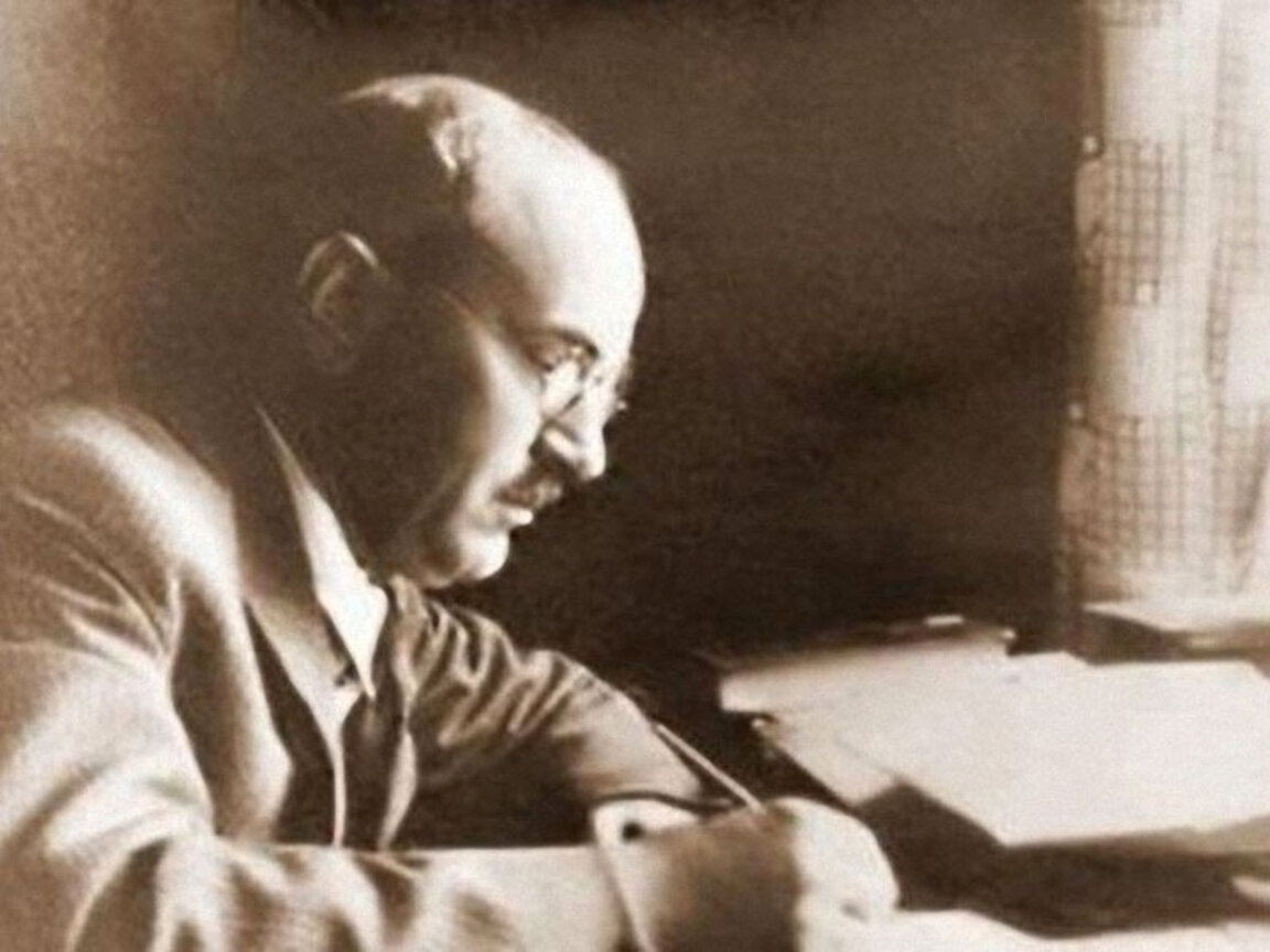 Михаил Арнаудов