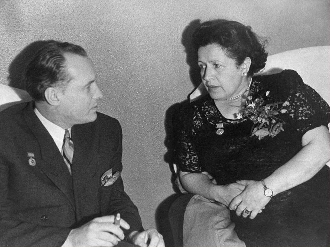 Марта Попова