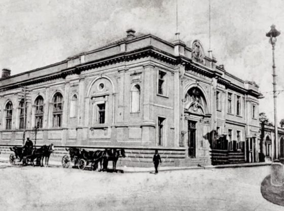 Сградата на „Славянска беседа” в София, където се изнасят първите оперни представления и концерти